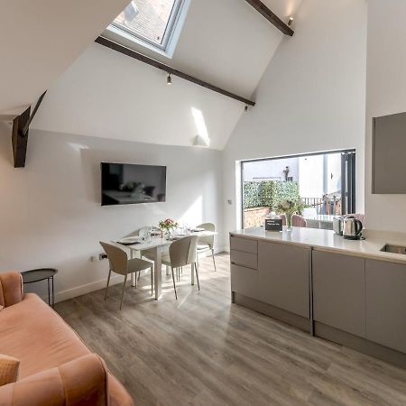 Pass The Keys Dahlia Contemporary Town Centre Apartment 什鲁斯伯里 外观 照片
