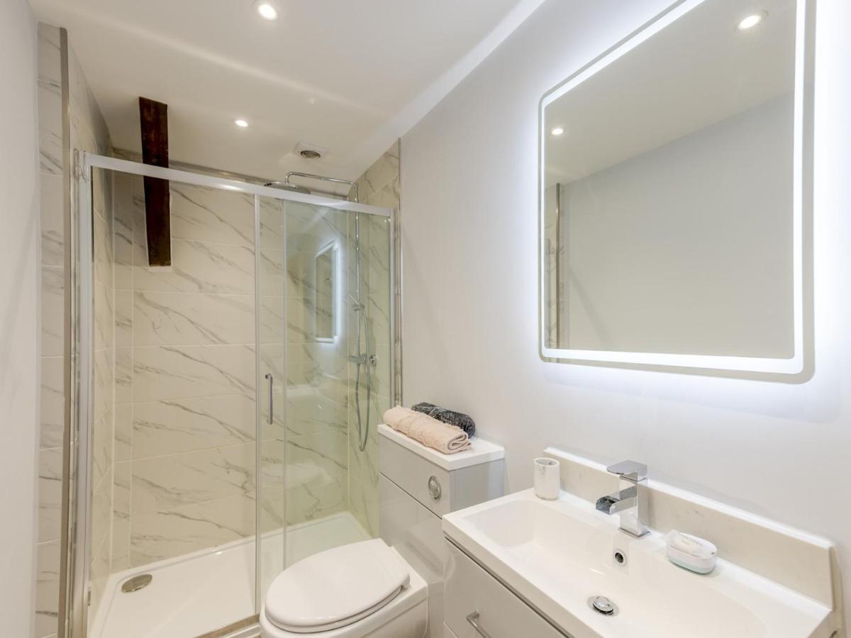 Pass The Keys Dahlia Contemporary Town Centre Apartment 什鲁斯伯里 外观 照片