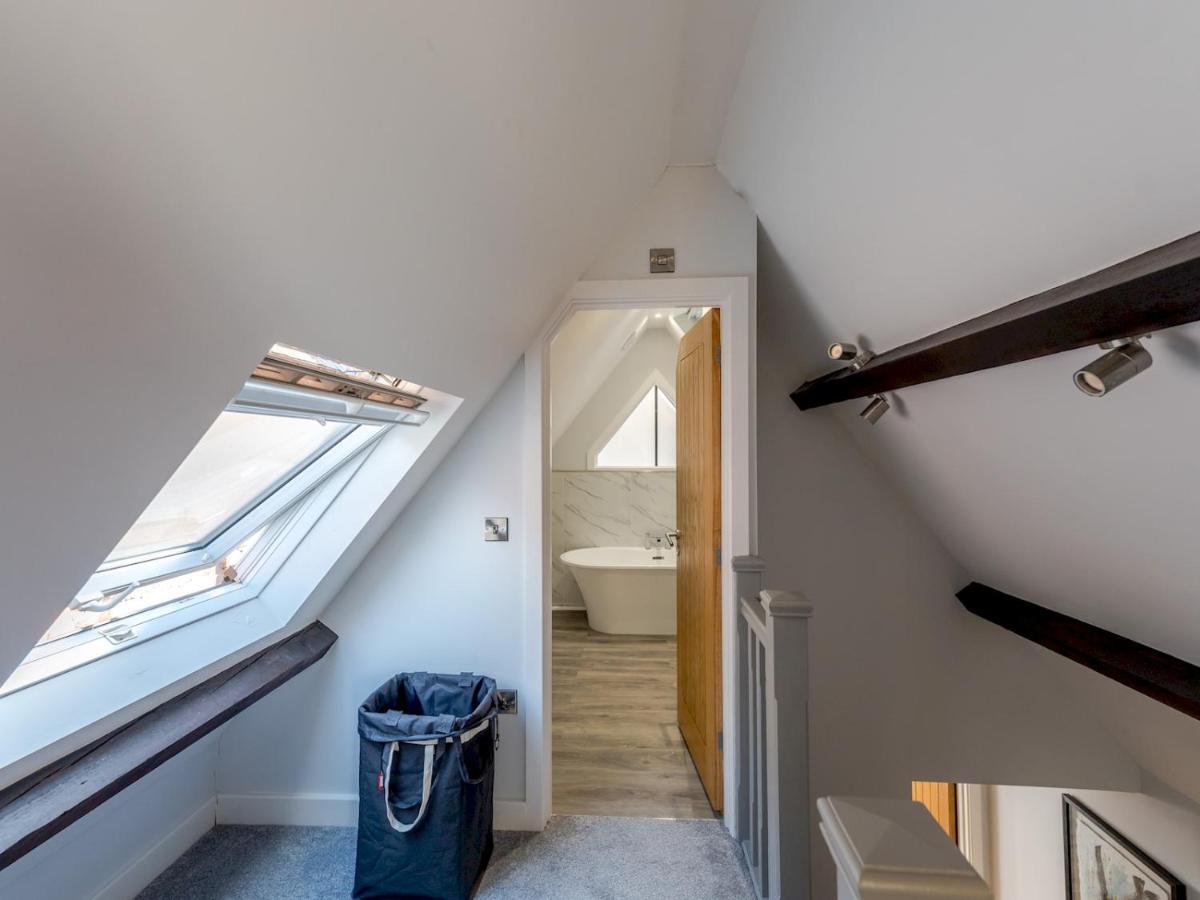 Pass The Keys Dahlia Contemporary Town Centre Apartment 什鲁斯伯里 外观 照片
