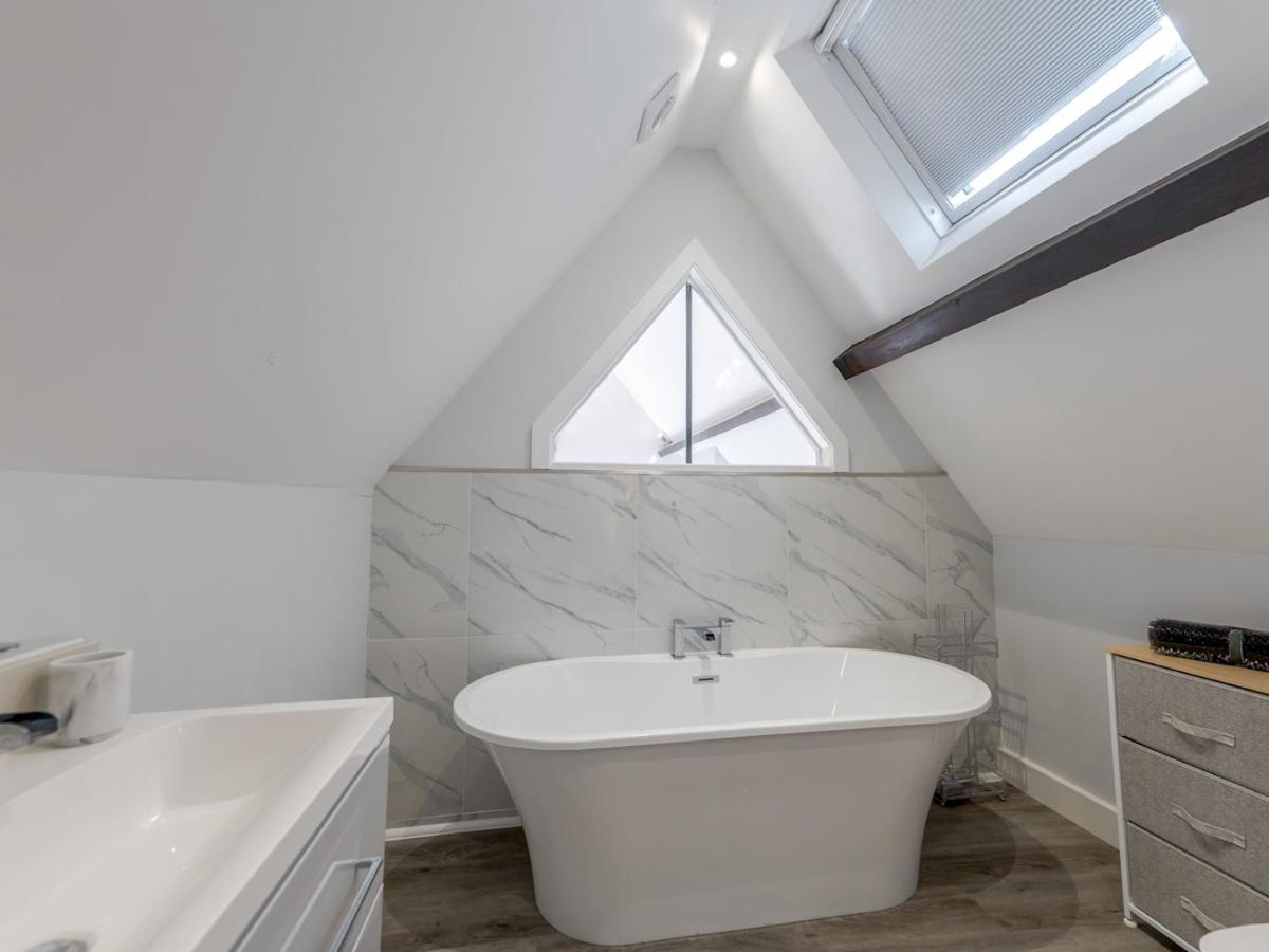 Pass The Keys Dahlia Contemporary Town Centre Apartment 什鲁斯伯里 外观 照片